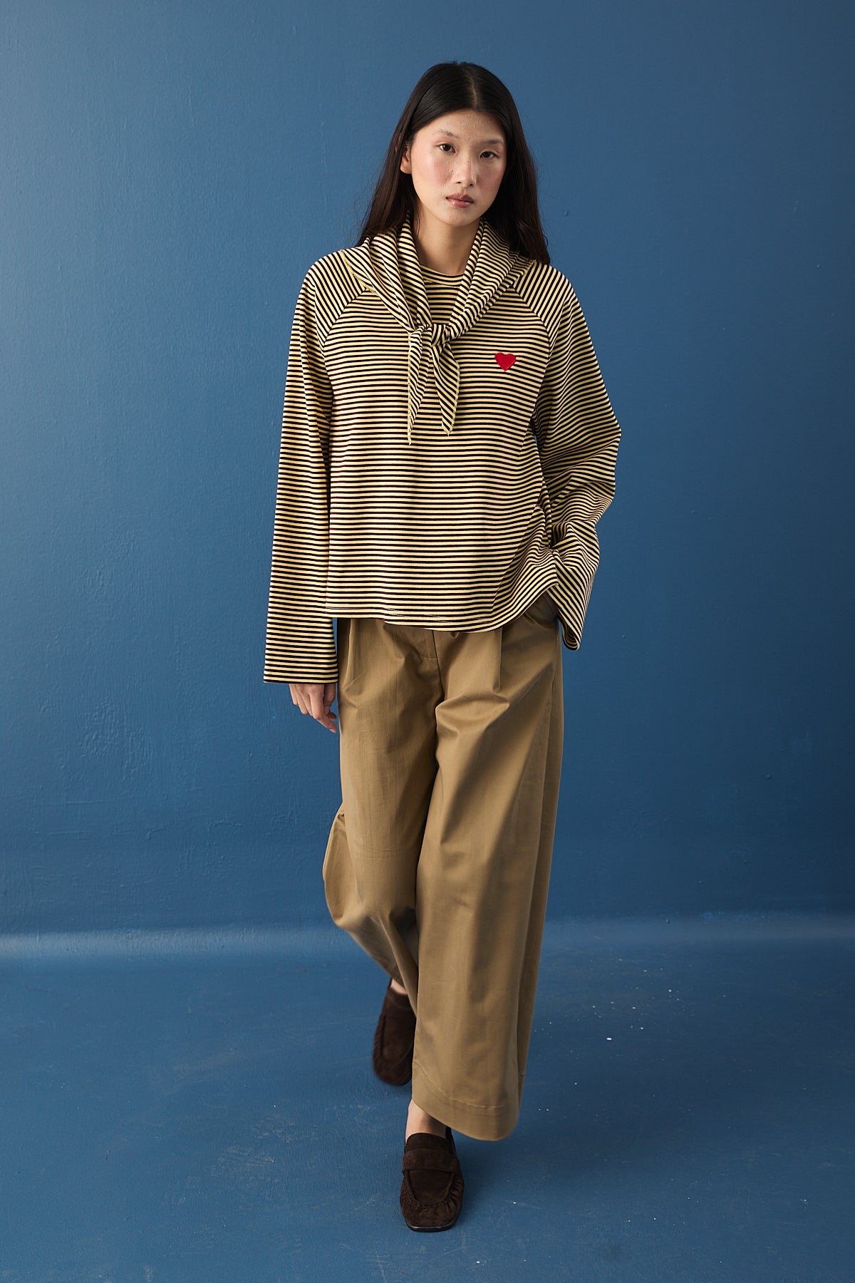 Şal Detaylı Çizgili Sweatshirt