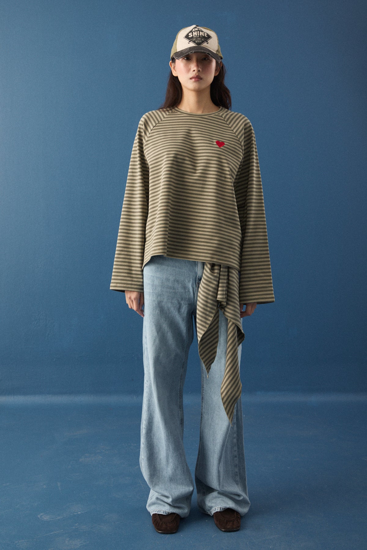 Şal Detaylı Çizgili Sweatshirt