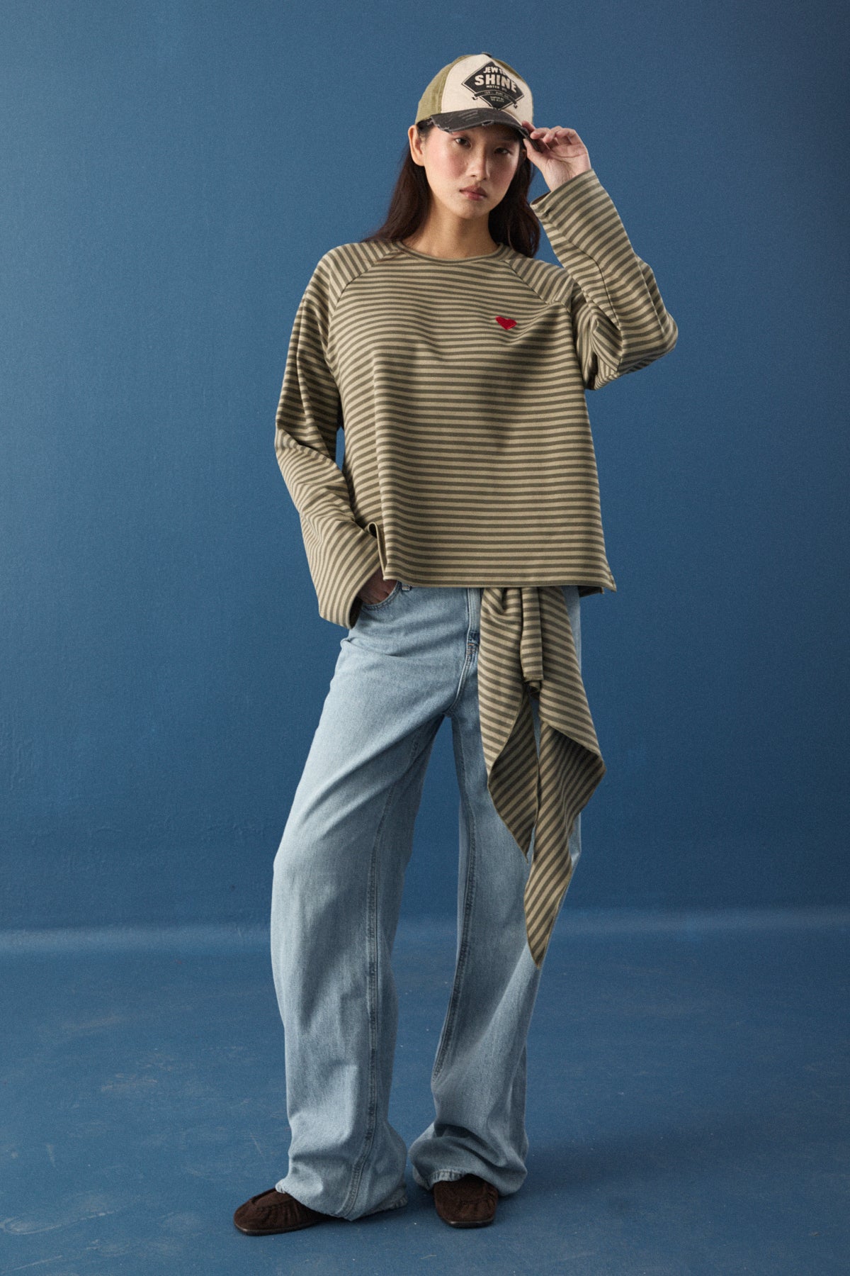 Şal Detaylı Çizgili Sweatshirt