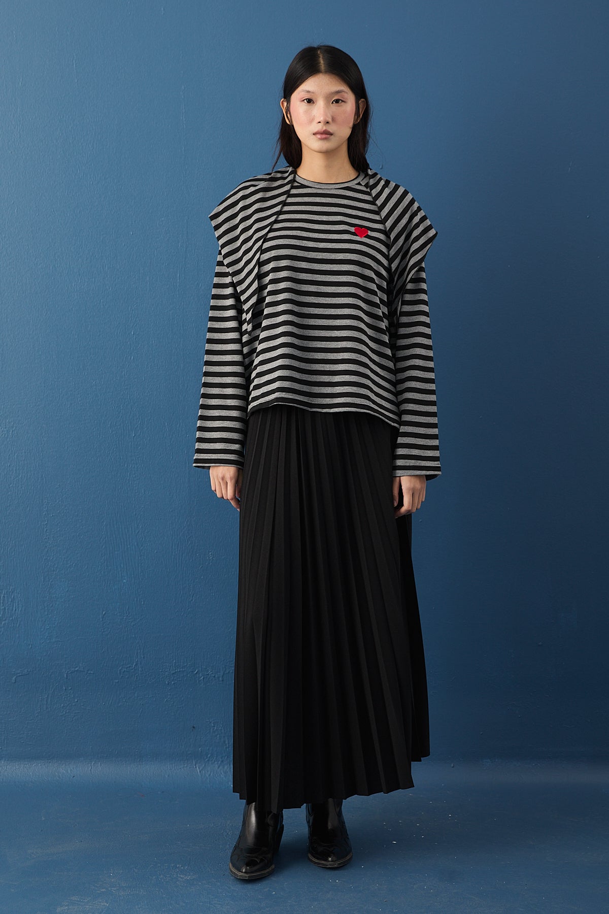 Şal Detaylı Çizgili Sweatshirt