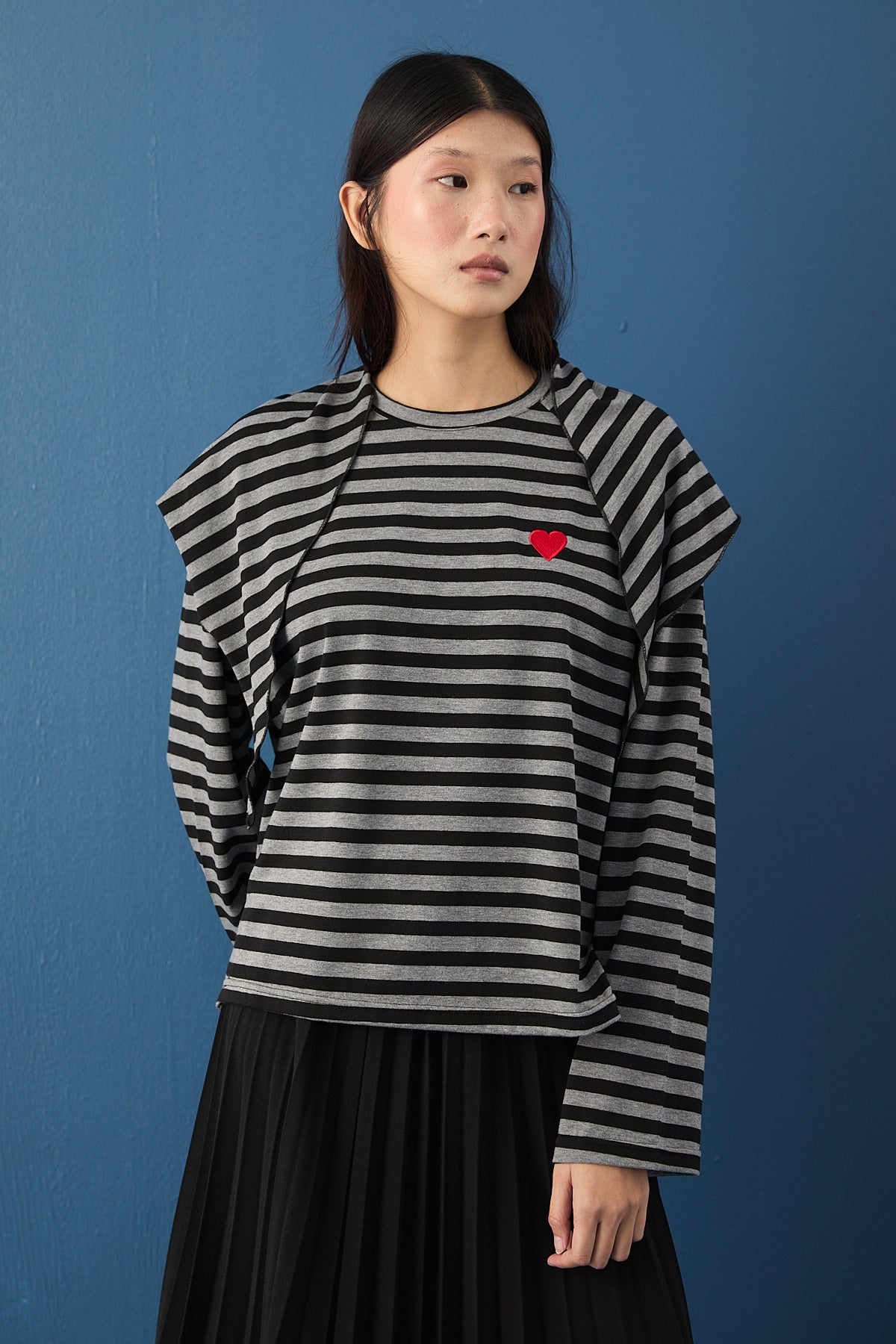 Şal Detaylı Çizgili Sweatshirt