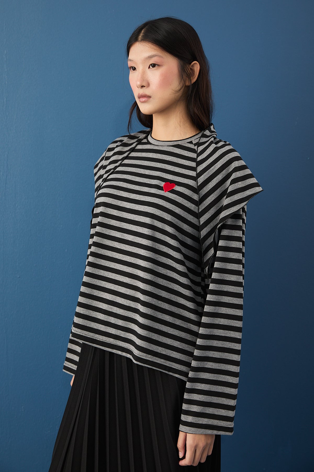Şal Detaylı Çizgili Sweatshirt