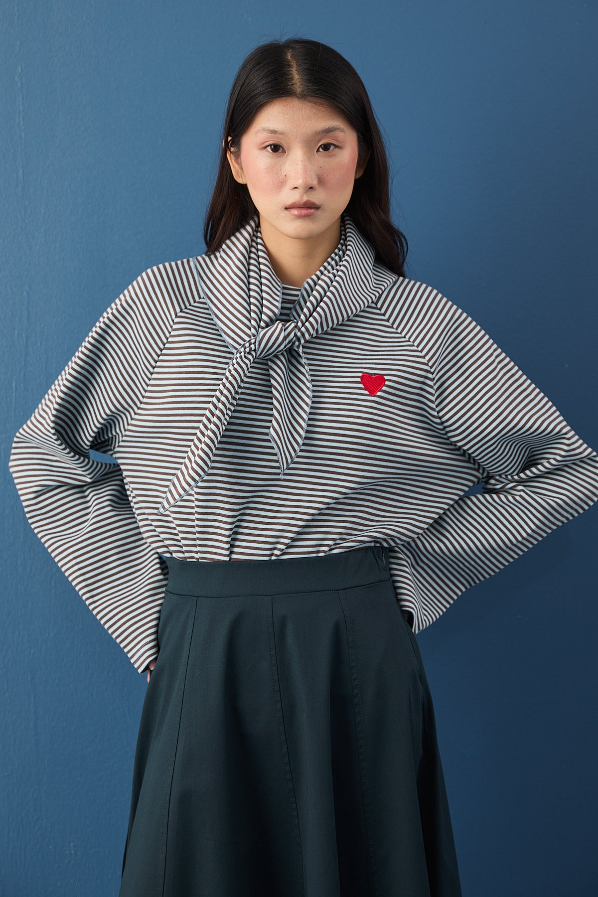 Şal Detaylı Çizgili Sweatshirt