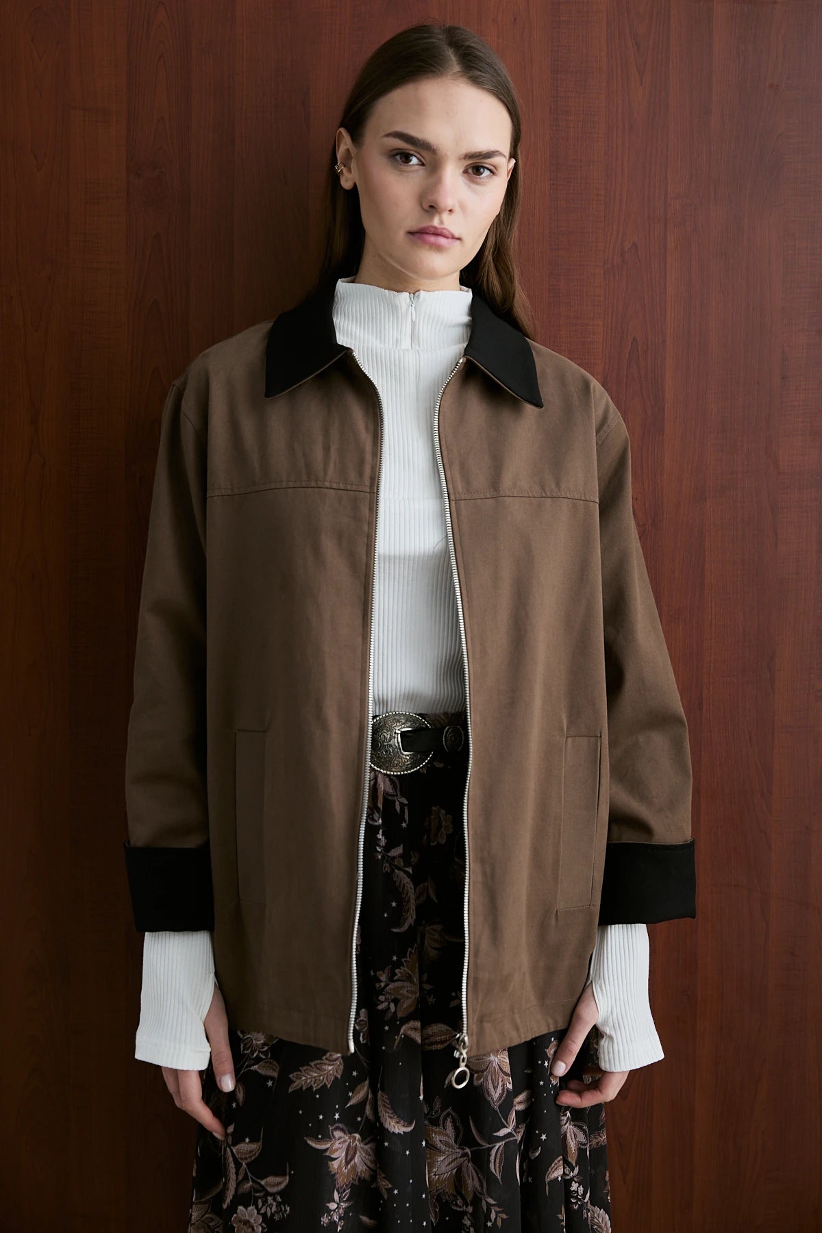 Yaka Detaylı Gabardin Ceket