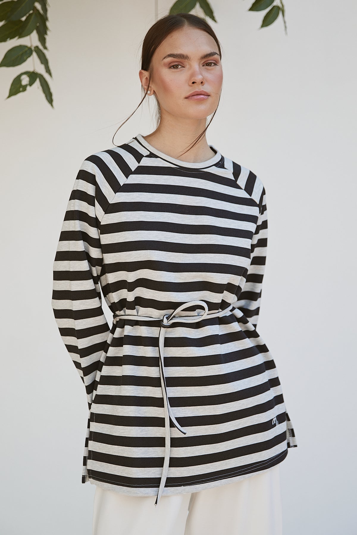 Reglan Kol Basic Sweatshirt
