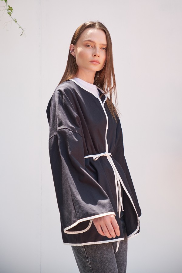 Vio Kemerli Kimono Siyah