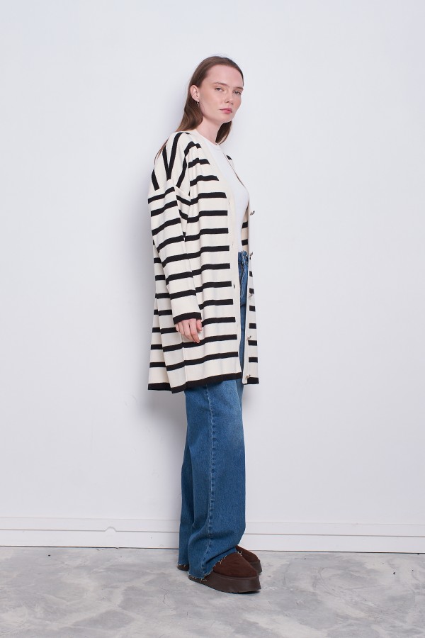 Oversize Çizgili Hırka Krem Siyah